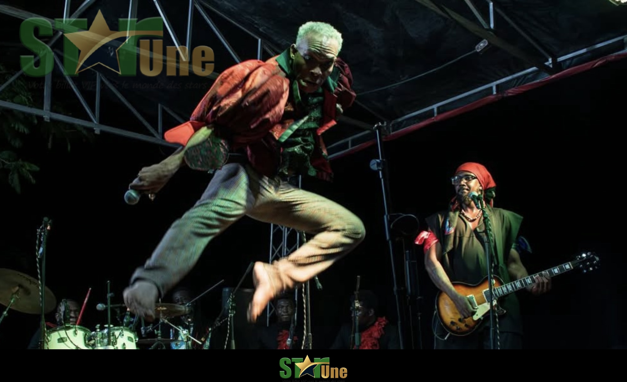 Érol Josué, la bête de scène, électrise le CARIFESTA XV et impose la grandeur culturelle d’Haïti